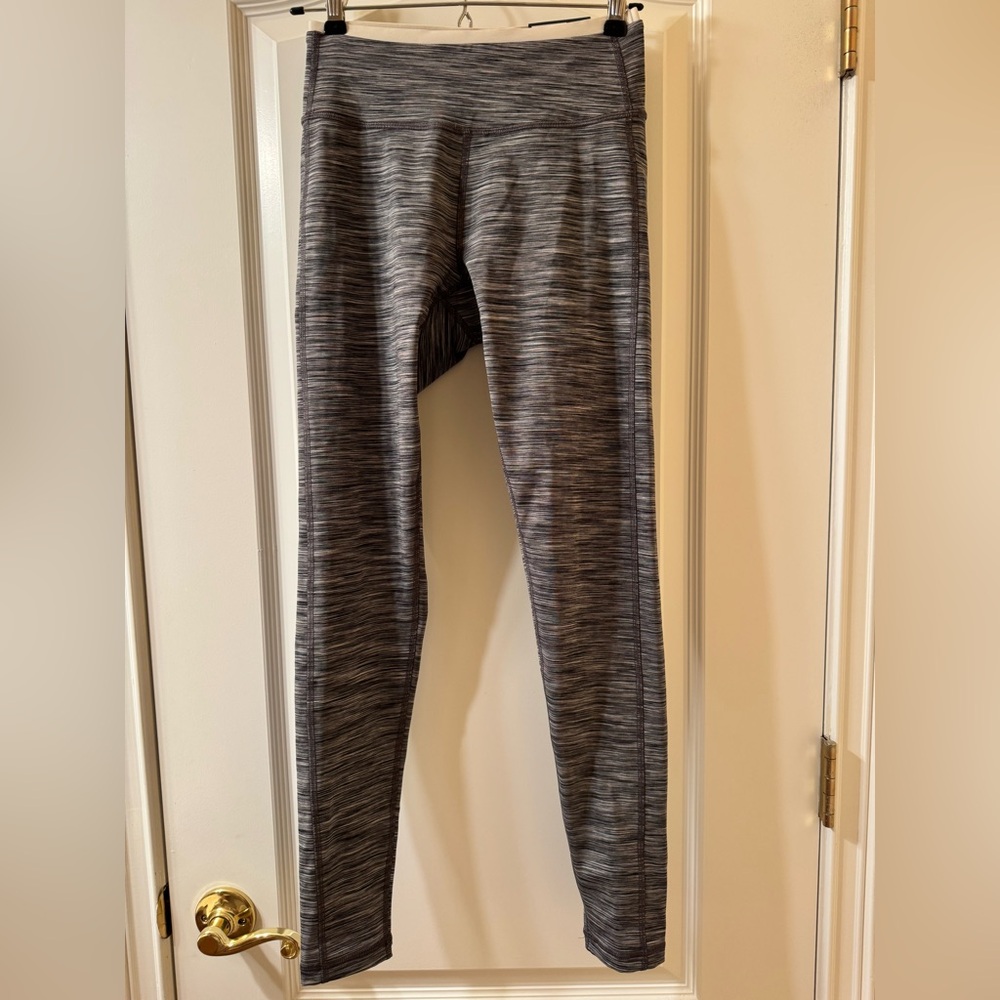 NWT Tek Gear Leggings Gray Patterned Size Small